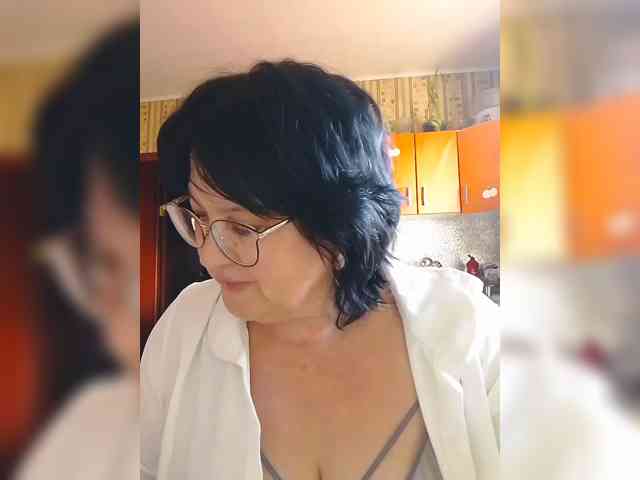 Tanya19722, live webcam girl, age 53, from Россия, streaming now, dromen, genieten