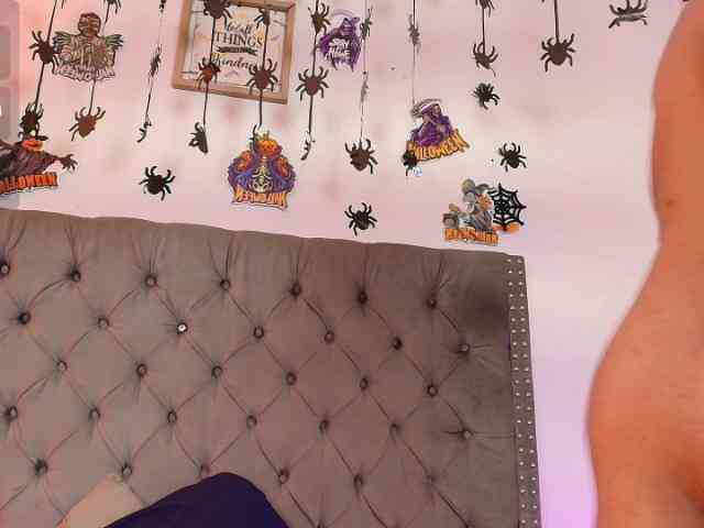 RossyMarks, live webcam girl, age 36, from COLOMBIA, streaming now, anaal spelen, aziatische massage