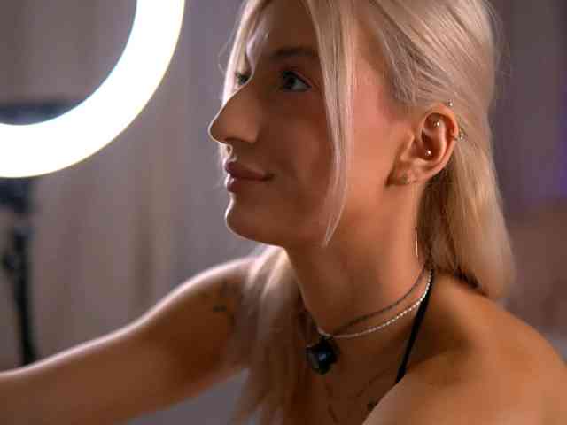 JoyMuse, live webcam girl, age 28, streaming now, aziatische massage, kontvingeren