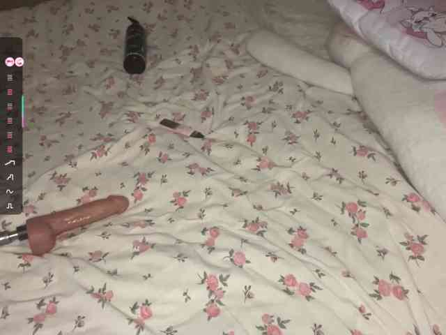 JosephinaYeaton, live webcam girl, age 18, from POLAND, streaming now, aziatische massage, pijpbeurt