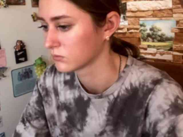 NatashiaHedman, live webcam girl, age 18, from SERBIA, streaming now, anaal spelen, aziatische massage