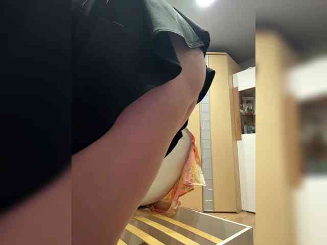 Kris-and-Vanessa, live webcam girl, age 27, from Россия, streaming now, anaal spelen, kontneuken