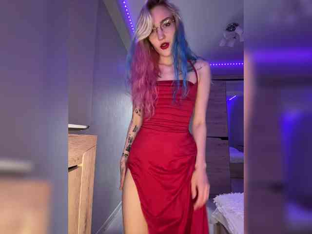 AlinnaAnnila, live webcam girl, age 22, from Россия, streaming now, chatten, zaadming