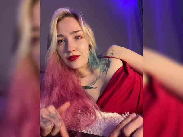 AlinnaAnnila, live webcam girl, age 22, from Россия, streaming now, chatten, zaadming