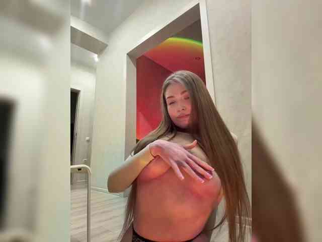 MILEDIUM, live webcam girl, age 23, from Россия, streaming now, chatten, dansen