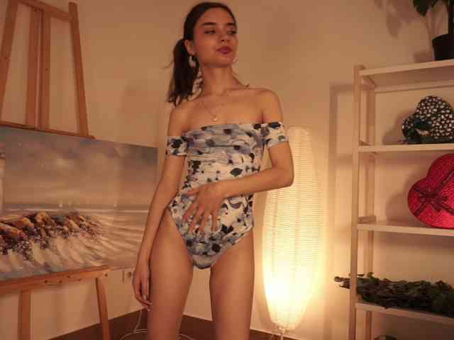 Pugovka-Squirter, live webcam girl, age 18, from RUSSIA, streaming now, pijpbeurt, camshow