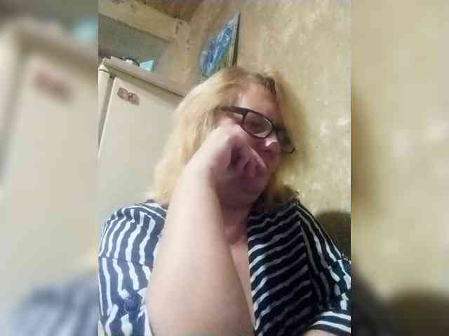 ForestLadyXL, live webcam girl, age 47, from Россия, streaming now, anaal spelen, kontneuken