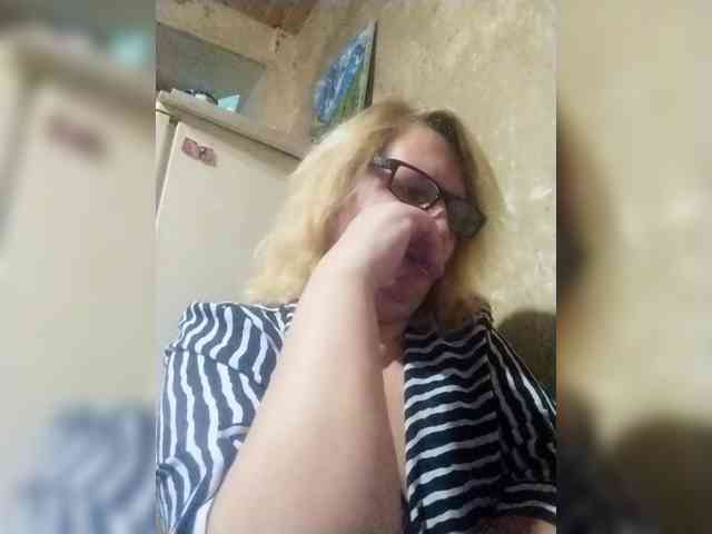 ForestLadyXL, live webcam girl, age 47, from Россия, streaming now, anaal spelen, kontneuken