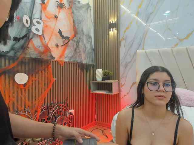 sweetauracouple, live webcam girl, age 18, from COLOMBIA, streaming now, kontlikken, pijpen