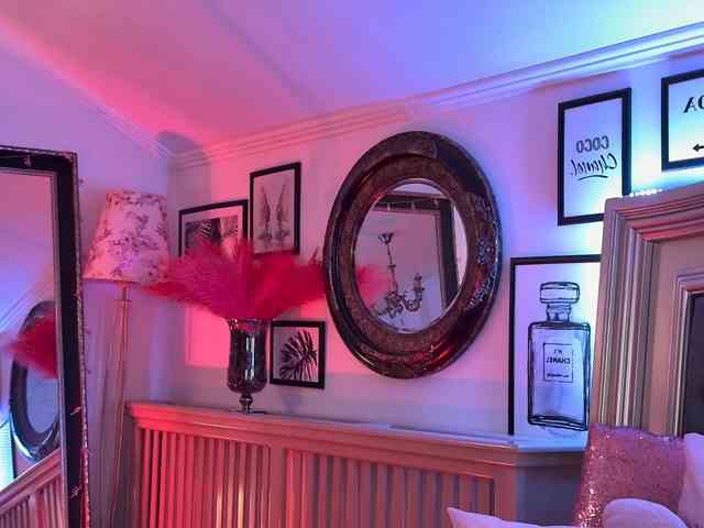 AmberLuna, live webcam girl, age 40, streaming now, kontvingeren, kont op mond