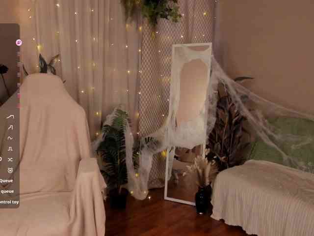Nina-da, live webcam girl, age 18, from Польша, streaming now, pijpbeurt, chatten