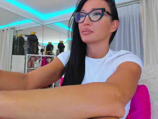 AstridVex, live webcam girl, age 35, from ROMANIA, streaming now, anaal spelen, kontvingeren