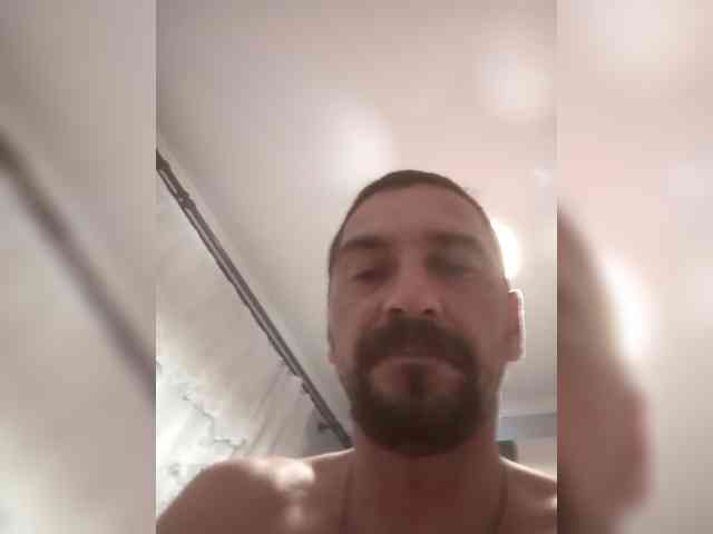 Andreyzer, live webcam girl, age 39, from Україна, streaming now, chatten, creampie