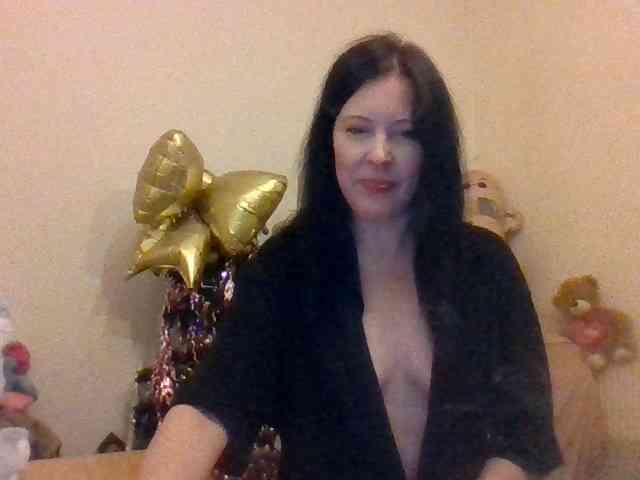 Ally46x, live webcam girl, age 40, from POLAND, streaming now, chatten, dansen