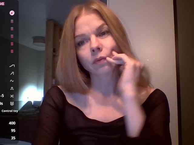 BlondaTina, live webcam girl, age 31, from PARADISE, streaming now, chatten, dansen