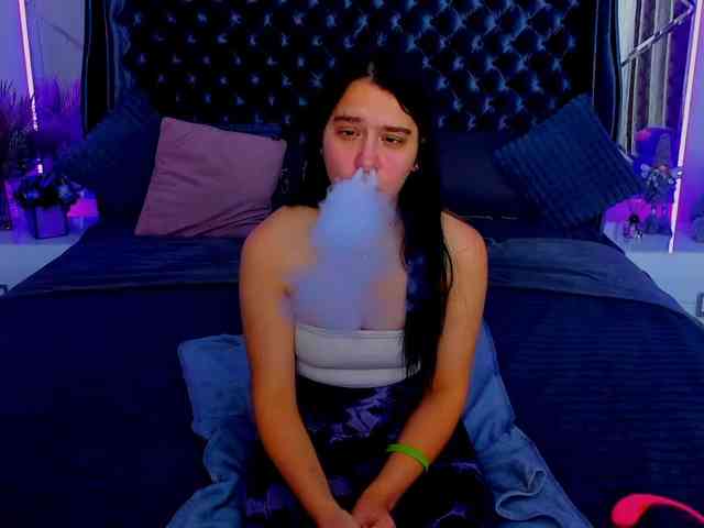 Livia-Shy, live webcam girl, age 19, from Украина, streaming now, anaal spelen, aziatische massage