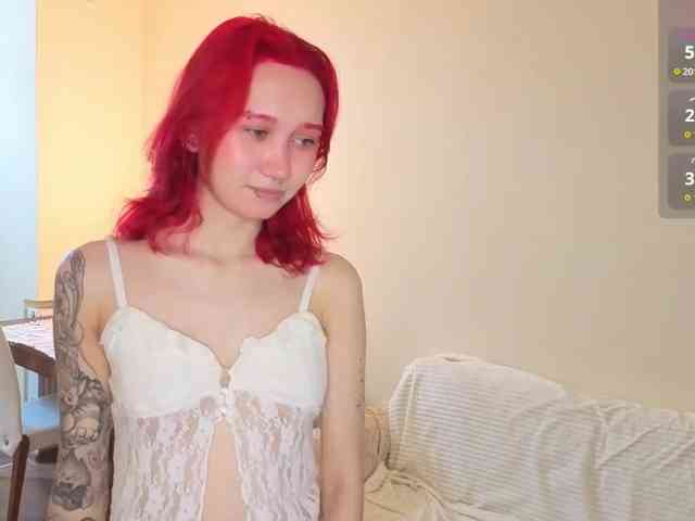BabyGolly, live webcam girl, age 18, from UKRAINE, streaming now, pijpbeurt, zaadming