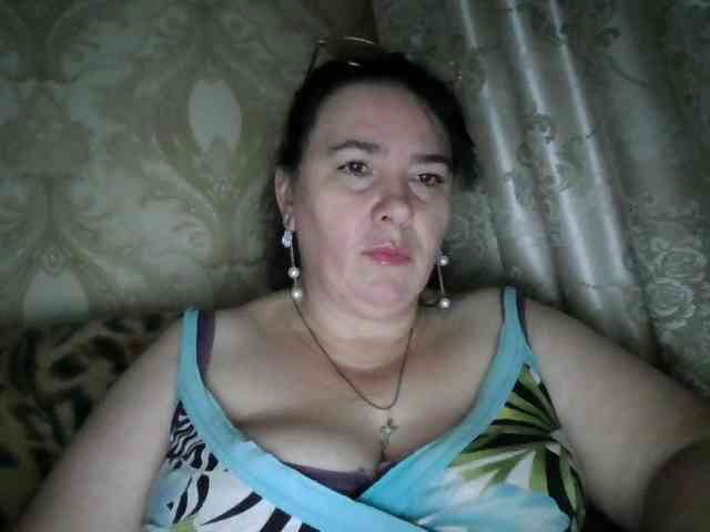 CharmingLady, live webcam girl, age 47, from Украина, streaming now, chatten, dansen