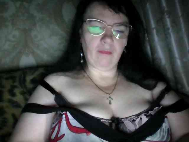 CharmingLady, live webcam girl, age 47, from Украина, streaming now, chatten, dansen