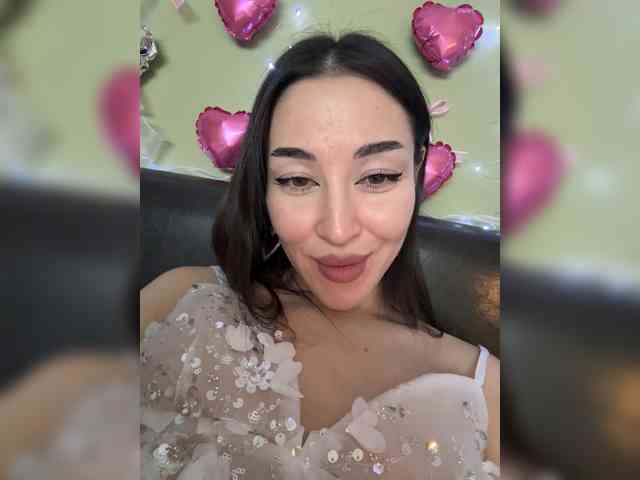 MelissaStarling, live webcam girl, age 19, from RUSSIA, streaming now, anaal spelen, aziatische massage