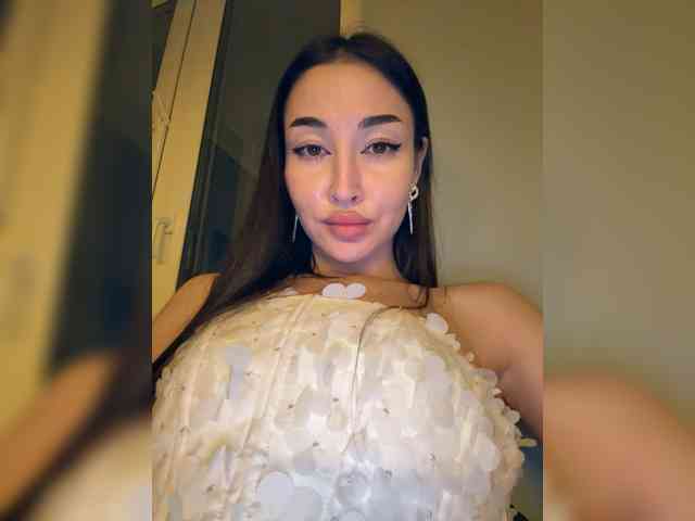 MelissaStarling, live webcam girl, age 19, from RUSSIA, streaming now, anaal spelen, aziatische massage