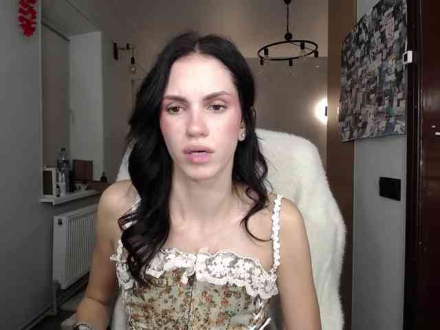 Lalipoppop, live webcam girl, age 23, from Украина, streaming now, chatten, dansen