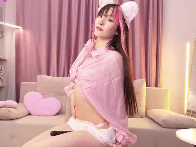 MiiyaCute, live webcam girl, age 20, from POLAND, streaming now, balzuigen, pijpbeurt