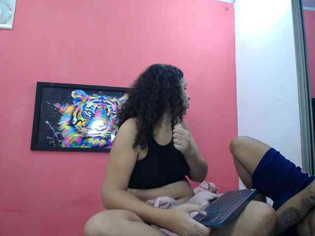 latinosninfomanos, live webcam girl, age 18, from COLOMBIA, streaming now, kontneuken, kontlikken