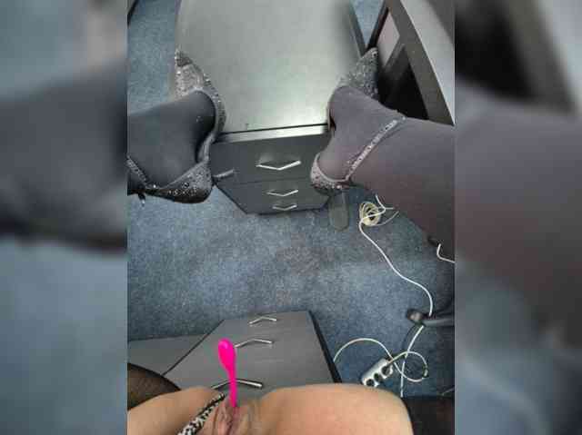 AmberLove12, live webcam girl, age 35, from BULGARIA, streaming now, anaal spelen, kontvingeren