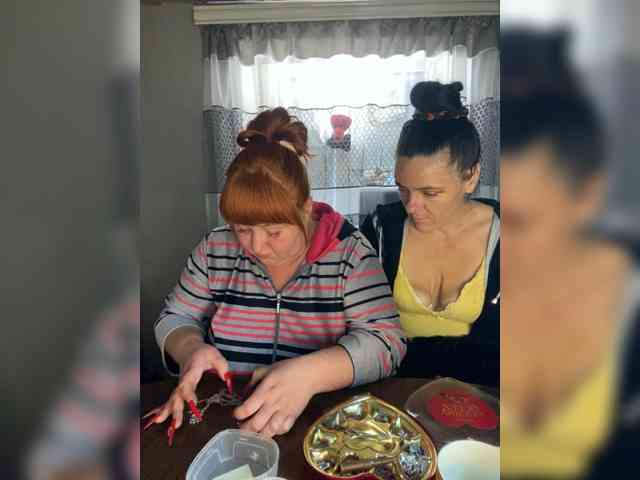 Buns2026, live webcam girl, age 30, streaming now, pijpbeurt, pik zuigen
