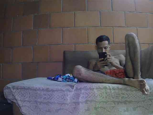 Junioryteresa, live webcam girl, age 27, from COLOMBIA, streaming now, anaal spelen, kontvingeren