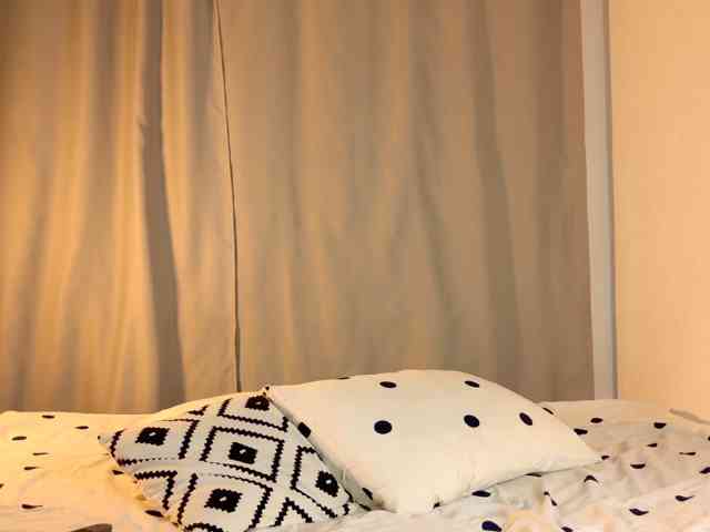 JunneWers, live webcam girl, age 20, from Россия, streaming now, chatten, dansen