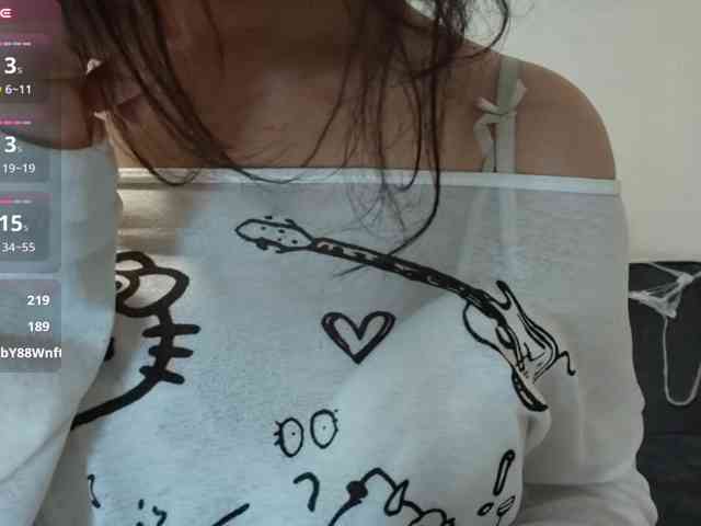 KiraFiren, live webcam girl, age 18, from POLAND, streaming now, camshow, chatten