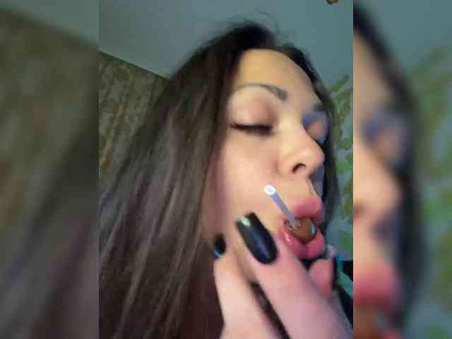 HelloFuck777, live webcam girl, age 18, from Россия, streaming now, ejaculatie, facial