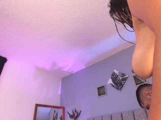 AxelandLara, live webcam girl, age 20, from COLOMBIA, streaming now, pijpbeurt, camshow