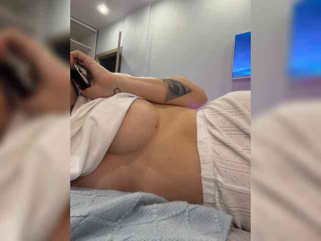OFELI, live webcam girl, age 27, from Россия, streaming now, pijpbeurt, camshow