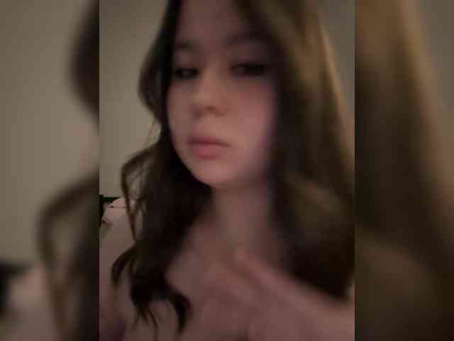 Kamillamrr, live webcam girl, age 20, from Россия, streaming now, anaal spelen, kontvingeren