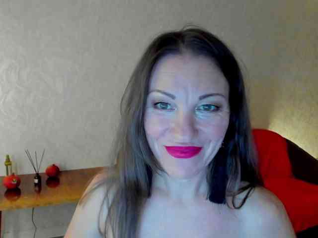 pure-elena, live webcam girl, age 42, from Россия, streaming now, kontvingeren, kontneuken
