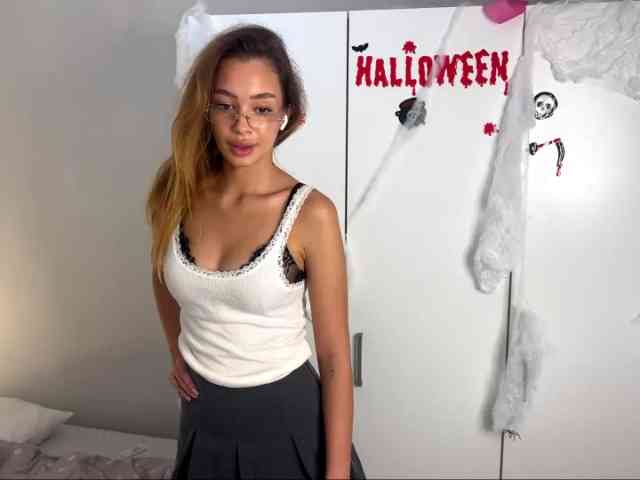 TinaYuzuki, live webcam girl, age 19, from POLAND, streaming now, pijpbeurt, chatten