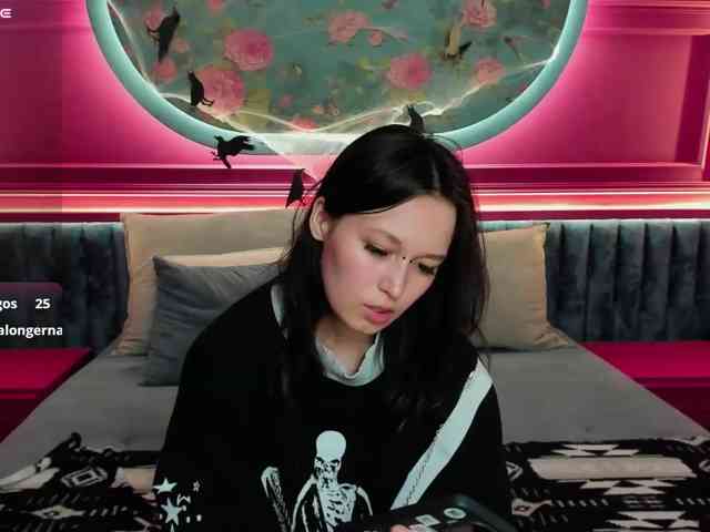 AriettiHamoe, live webcam girl, age 20, streaming now, chatten, dansen