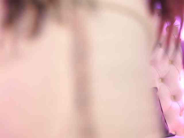 NouraMalvi, live webcam girl, age 28, from USA, streaming now, pijpbeurt, camshow