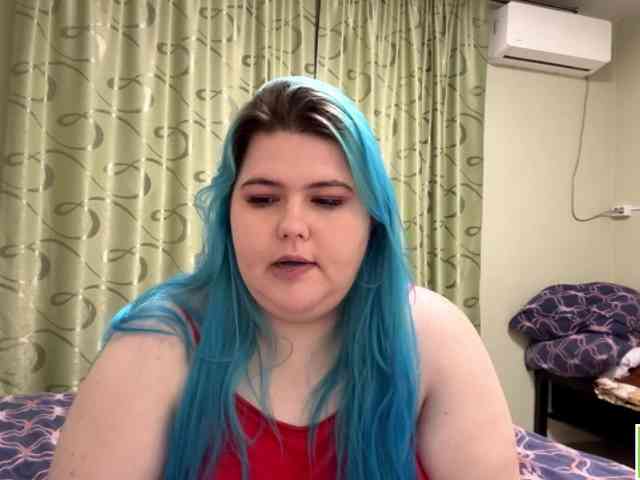 YanaVerde, live webcam girl, age 18, from POLAND, streaming now, kontvingeren, kontneuken