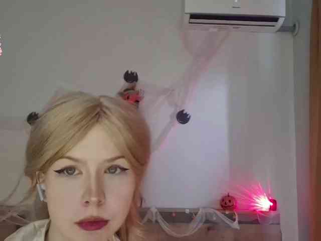 ZinaSteff, live webcam girl, age 18, from BULGARIA, streaming now, kontvingeren, pijpbeurt