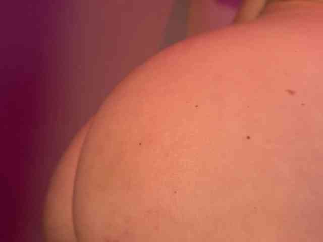 Sexy-Vexx, live webcam girl, age 18, from Россия, streaming now, anaal spelen, kontvingeren