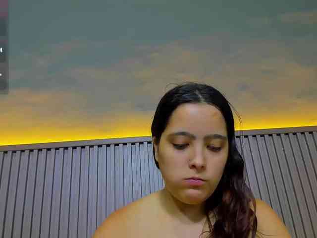 lauraycamilo, live webcam girl, age 22, from COLOMBIA, streaming now, kontvingeren, kontneuken