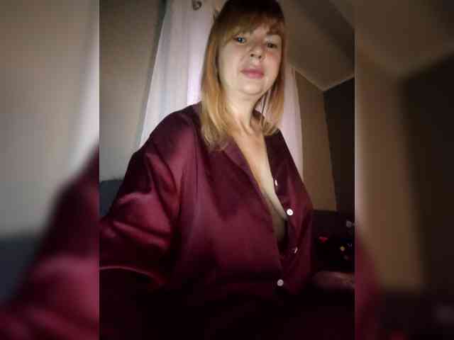 Tilda-1, live webcam girl, age 41, from UKRAINE, streaming now, chatten, dansen