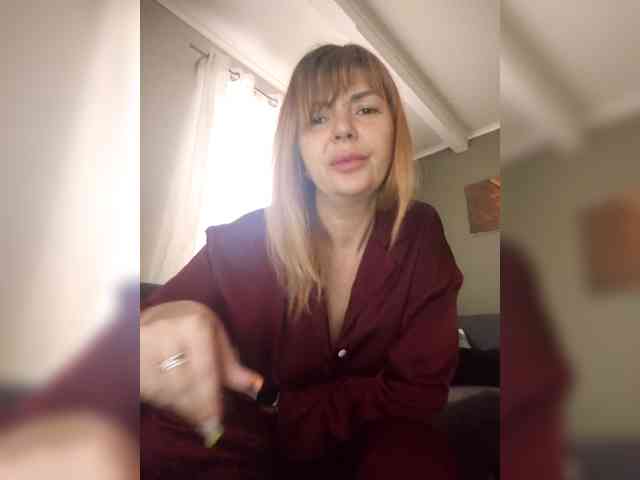 Tilda-1, live webcam girl, age 41, from UKRAINE, streaming now, chatten, dansen