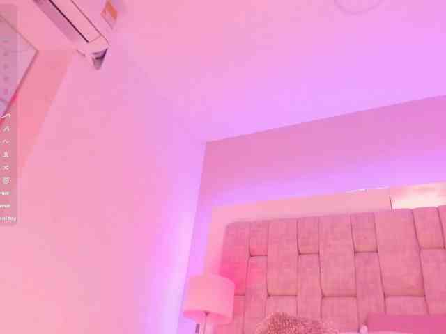 MarieLennox, live webcam girl, age 19, from COLOMBIA, streaming now, pijpen, pijpbeurt