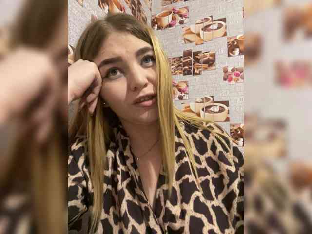 Anyutinka69, live webcam girl, age 27, from Украина, streaming now, pijpbeurt, chatten