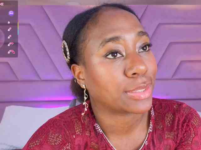 IvyRain, live webcam girl, age 19, from COLOMBIA, streaming now, pijpen, pijpbeurt